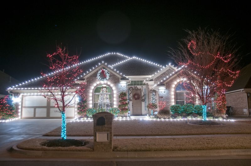 Custom Holiday Lighting Designs